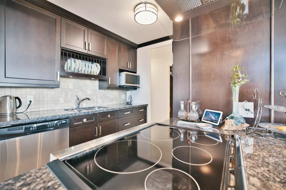 Breakfast Nook Photo of 2203 3980 Carrigan Court, Burnaby, BC