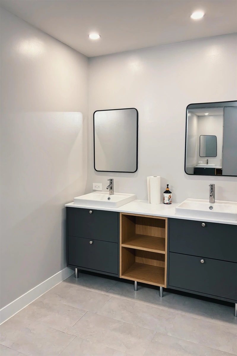 Garden / Landscaping Photo of 2203 3980 Carrigan Court, Burnaby, BC