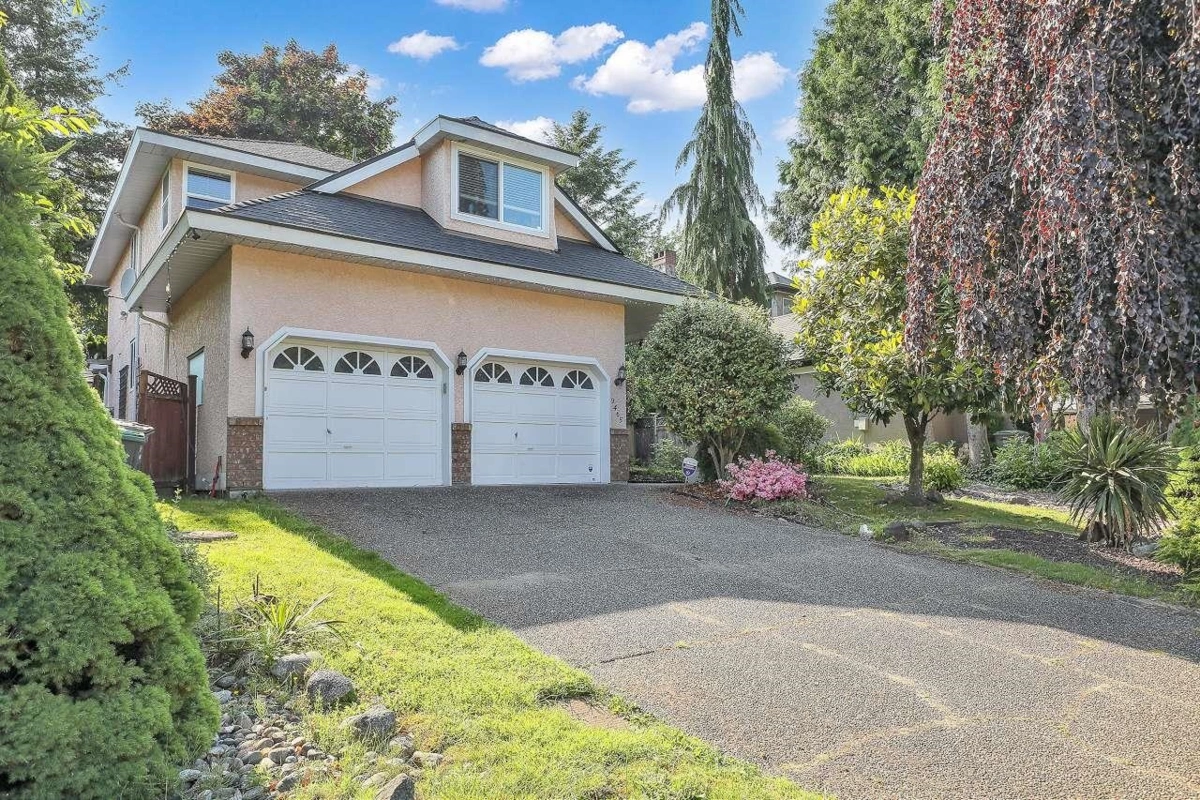 Neighborhood Park Photo Near 9465 164 Street, Surrey, BC