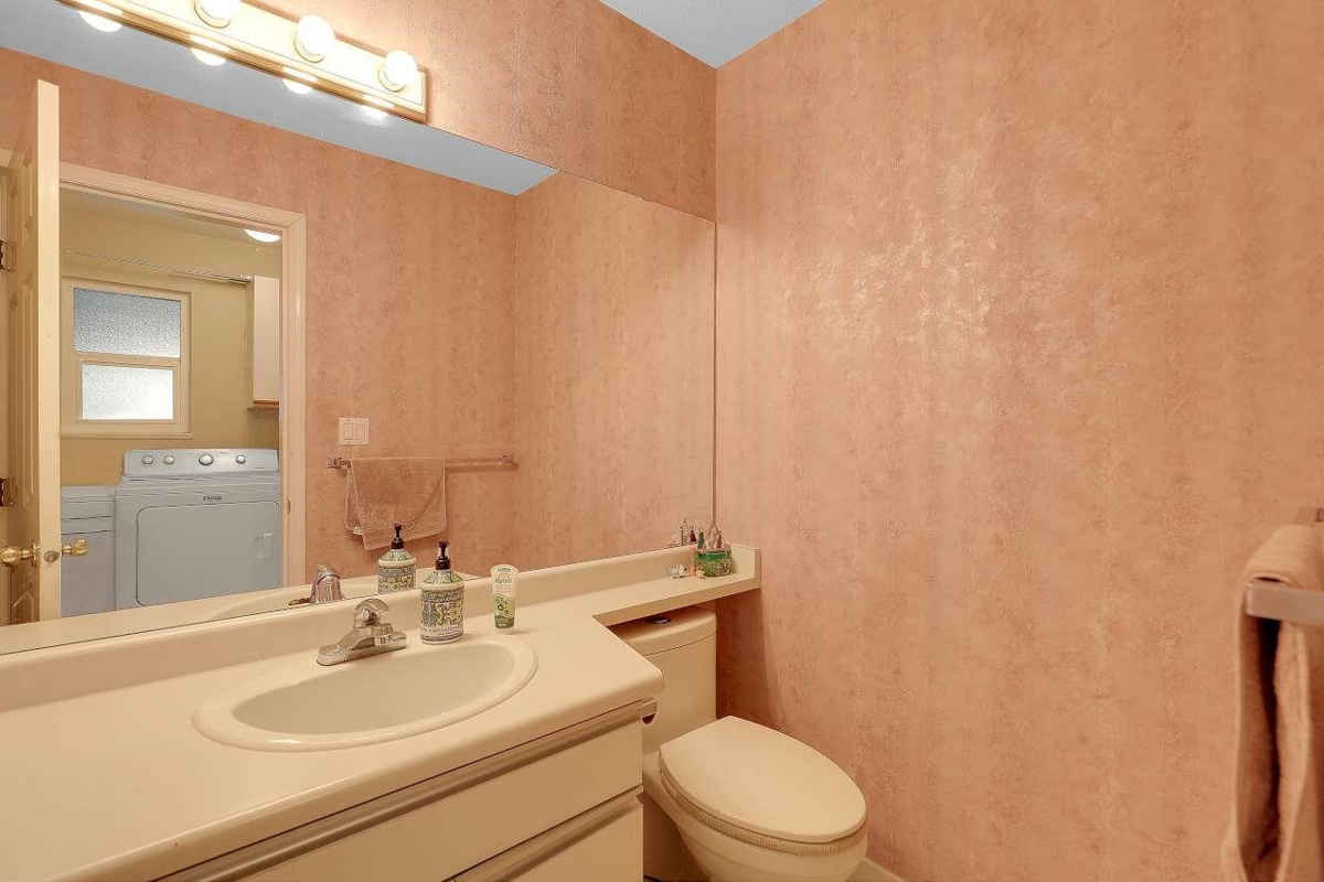 Office / Den Photo of 9465 164 Street, Surrey, BC