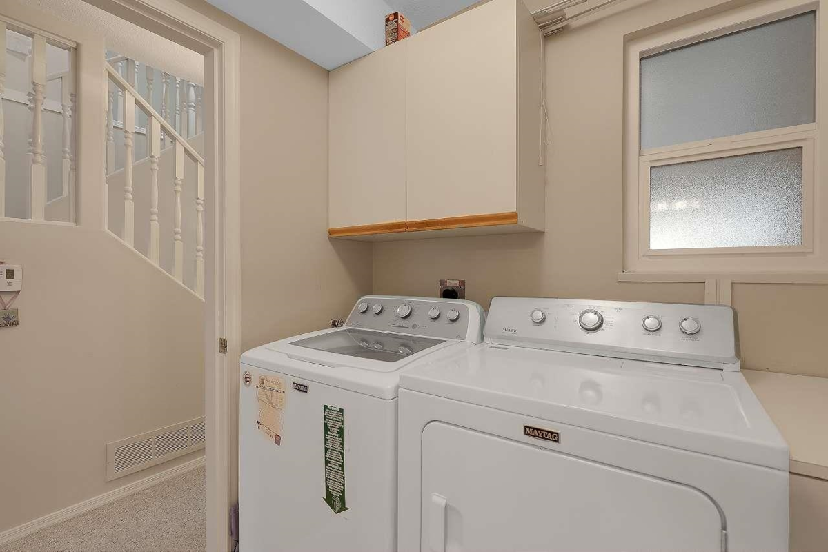 Powder Room Photo of 9465 164 Street, Surrey, BC