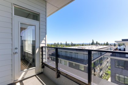 Office / Den Photo of 610 15858 Fraser Highway, Surrey, BC