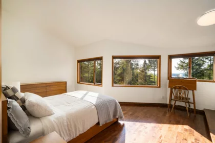 Bedroom 2 Photo of 1557 Whitesails Drive, Bowen Island, BC