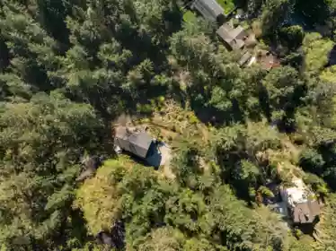 Garden / Landscaping Photo of 1557 Whitesails Drive, Bowen Island, BC