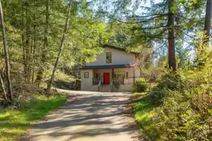 1557 Whitesails Drive, Bowen Island, BC, Bowen Island — Single Family Residence for sale
