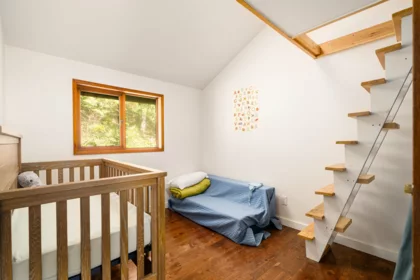 Office / Den Photo of 1557 Whitesails Drive, Bowen Island, BC