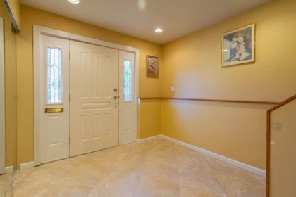 Basement Recreation Room Photo of 111 N Fell Avenue, Burnaby, BC