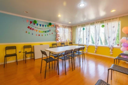 Garage Interior Photo of 111 N Fell Avenue, Burnaby, BC