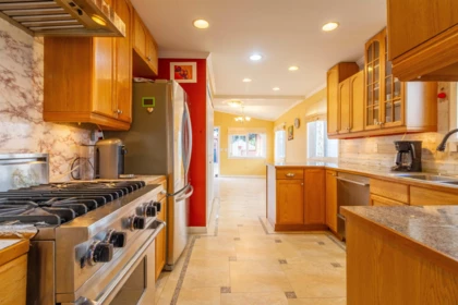 Kitchen Island Photo of 111 N Fell Avenue, Burnaby, BC
