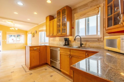 Pantry Photo of 111 N Fell Avenue, Burnaby, BC