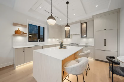 Kitchen Island Photo of 1 1841 Parker Street, Vancouver, BC