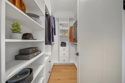 Powder Room Photo of 1 1841 Parker Street, Vancouver, BC