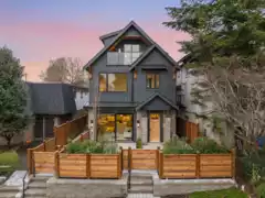 1 1841 Parker Street, Vancouver, BC