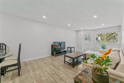 Breakfast Nook Photo of 508 9890 Manchester Drive, Burnaby, BC