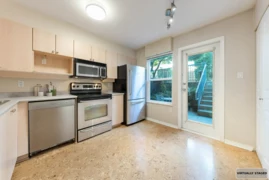 229 E 11th Avenue, Vancouver, BC