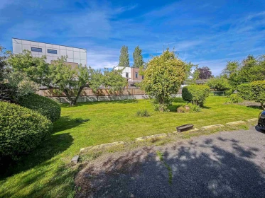8340 No. 3 Road, Richmond, BC