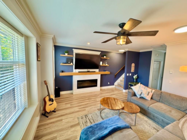 Mudroom Photo of 17 33860 Marshall Road, Abbotsford, BC