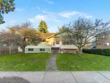 6870 6th Street, Burnaby, BC, Burnaby Lake — 6 bed single family residence for sale