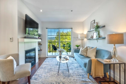 302 3240 St Johns Street, Port Moody, BC, Port Moody — Apartment/Condo for sale