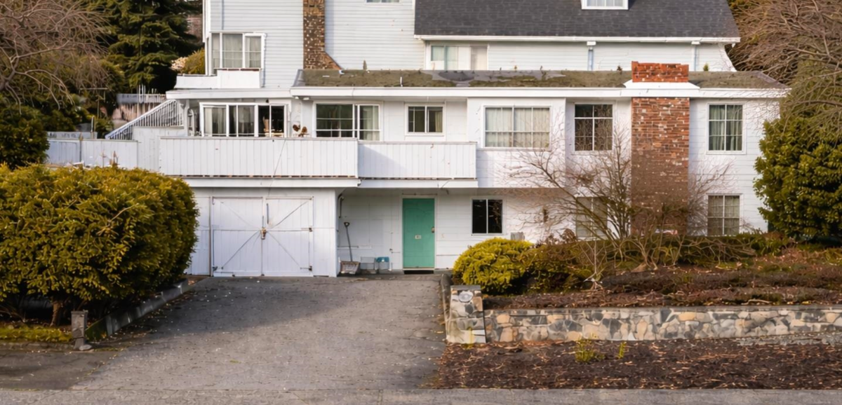 Living Room Photo of 5395 Georgia Street, Burnaby, BC