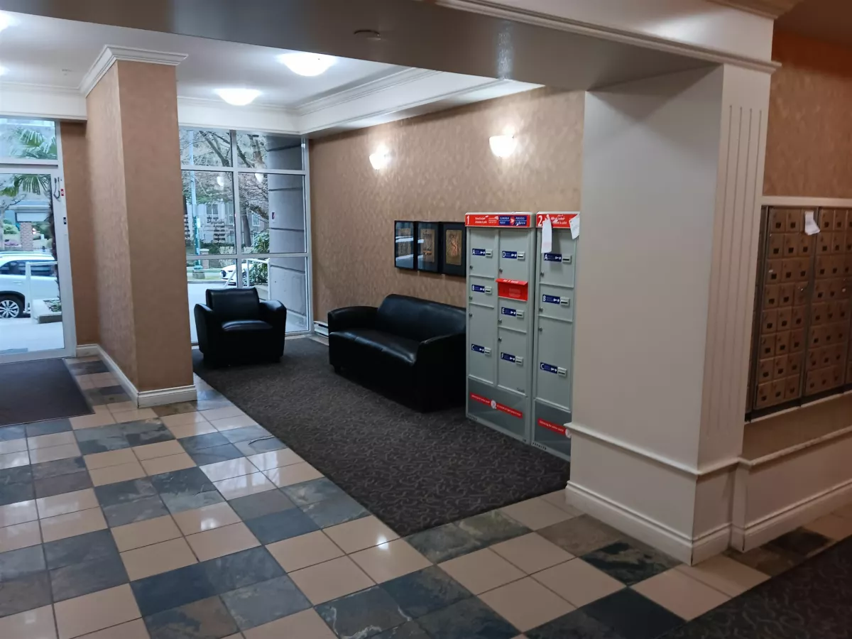 Dining Area Photo of 1203 5189 Gaston Street, Vancouver, BC