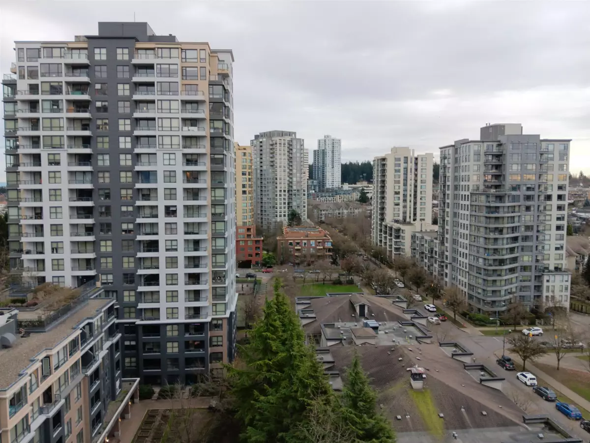 Hallway Photo of 1203 5189 Gaston Street, Vancouver, BC