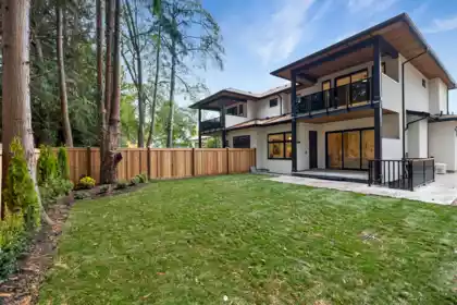 Garden / Landscaping Photo of 5668 10a Avenue, Delta, BC