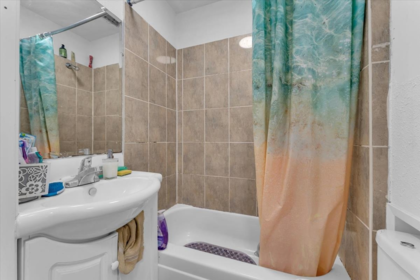 Laundry Room Photo of 23 3075 Trethewey Street, Abbotsford, BC