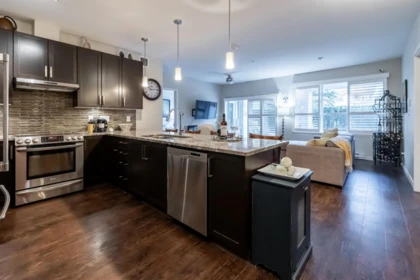 112 6480 194 Street, Surrey, BC, Surrey — Apartment/Condo for sale