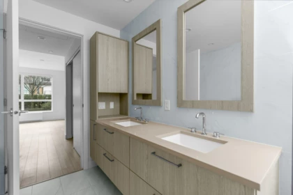 Walk-In Closet Photo of 102 747 E 3rd Street, North Vancouver, BC
