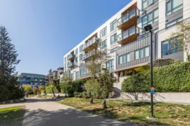 102 747 E 3rd Street, North Vancouver, BC