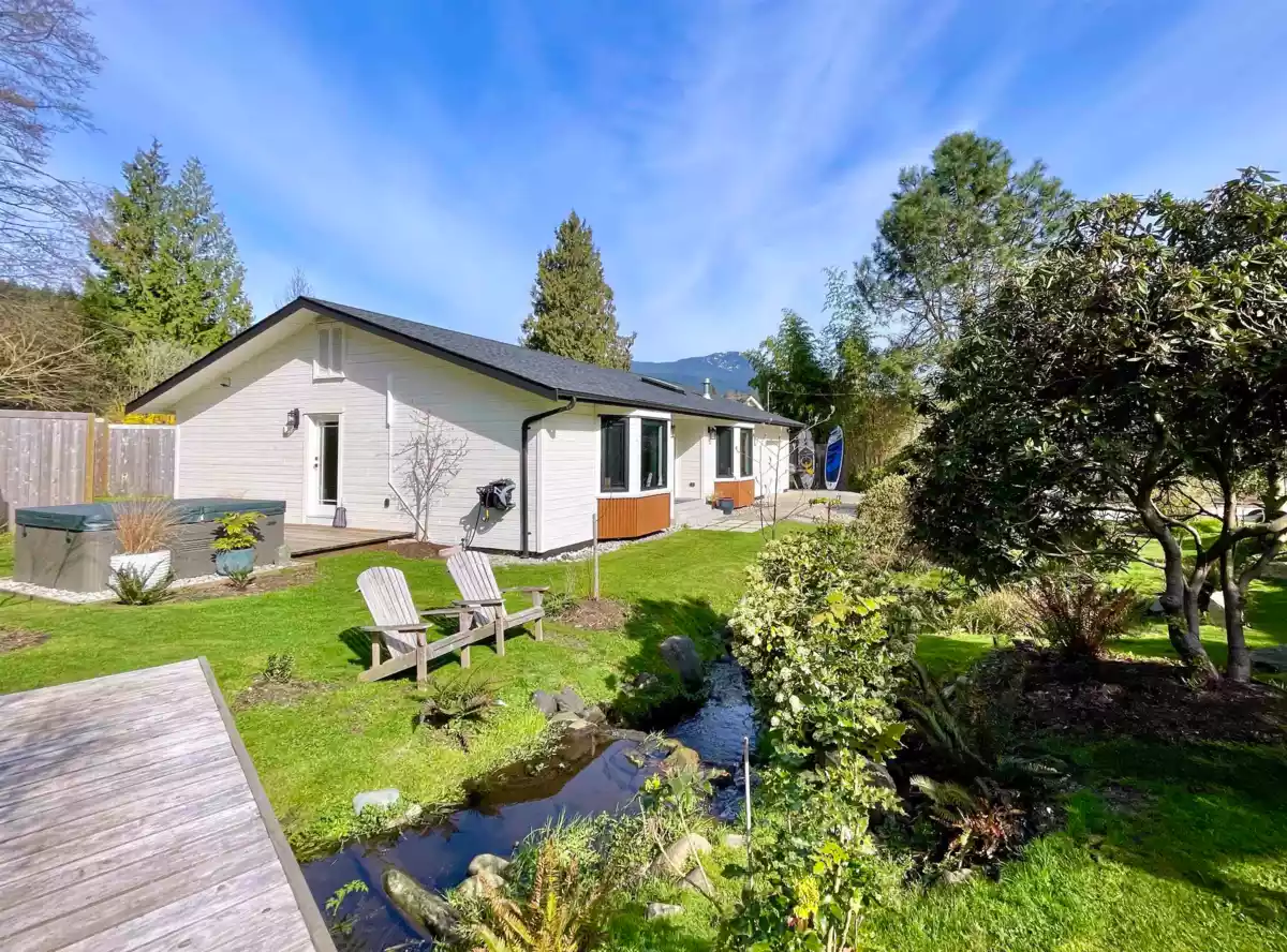 Laundry Room Photo of 655 Dougall Road, Gibsons, BC