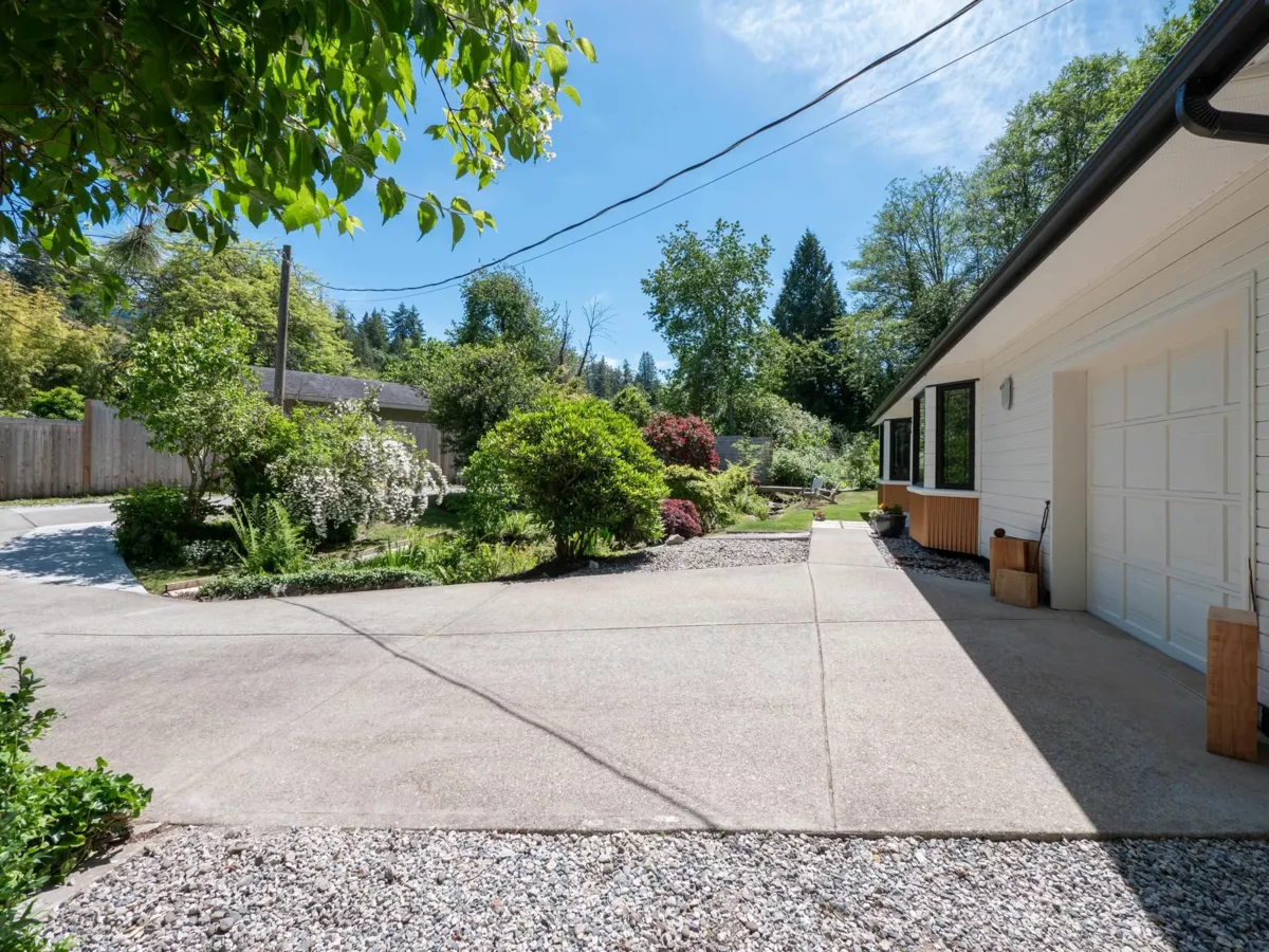 Outdoor Patio Photo of 655 Dougall Road, Gibsons, BC