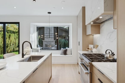 Kitchen Island Photo of 2 3036 W 14th Avenue, Vancouver, BC