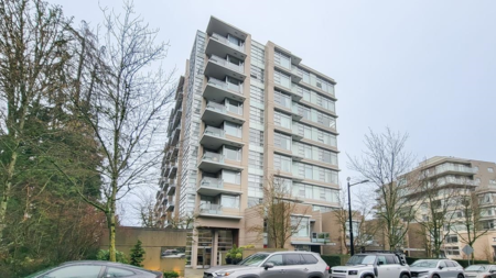 301 9266 University Crescent, Burnaby, BC, Simon Fraser Univer. — 2 bed apartment/condo for sale