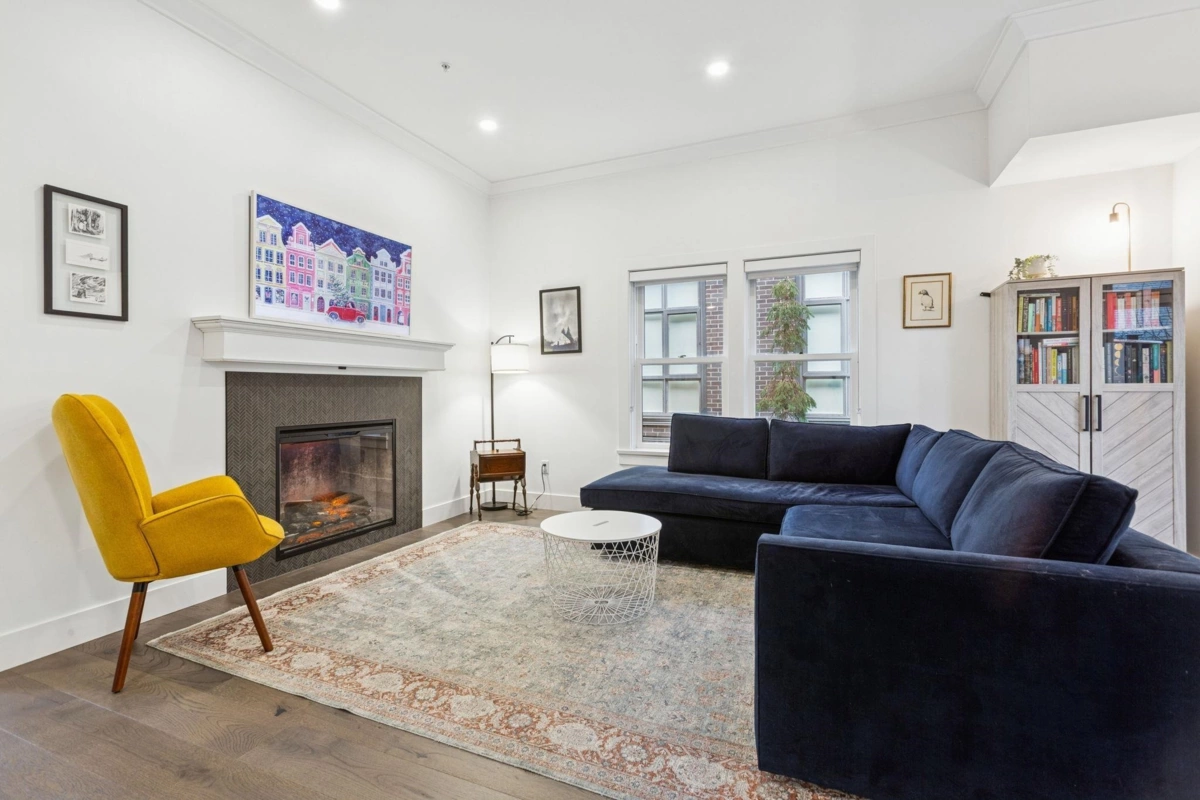 Family Room Photo of 612 Brantford Street, New Westminster, BC
