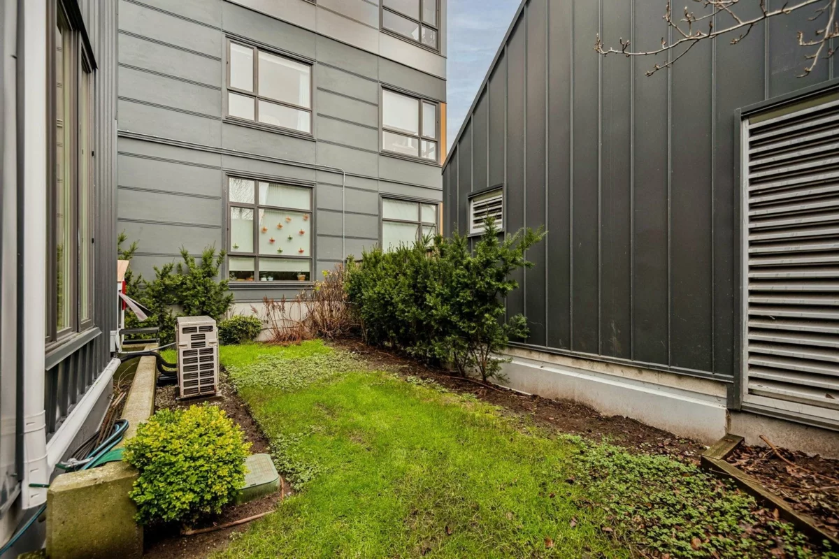 Hot Tub / Spa Photo of 612 Brantford Street, New Westminster, BC