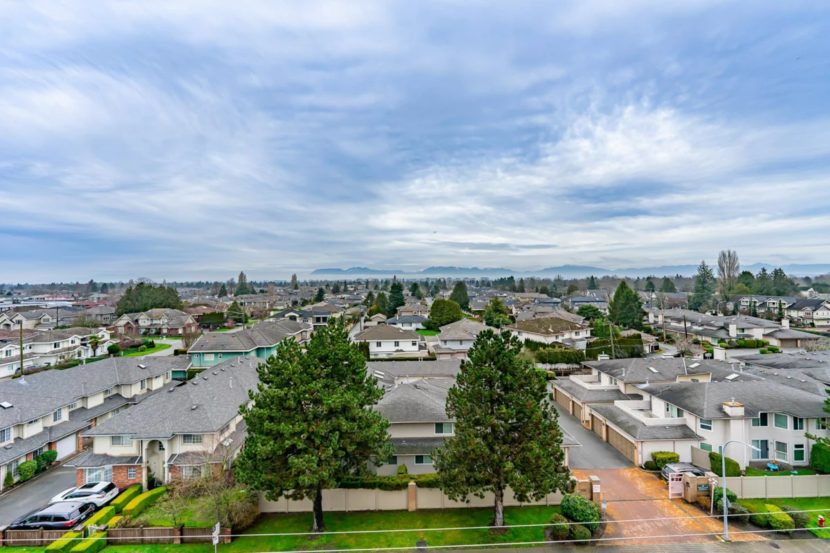 Mudroom Photo of 512 10020 Dunoon Drive, Richmond, BC