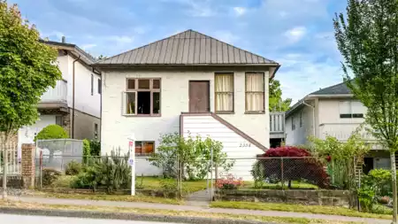 2354 E 33rd Avenue, Vancouver, BC, Vancouver — Single Family Residence for sale