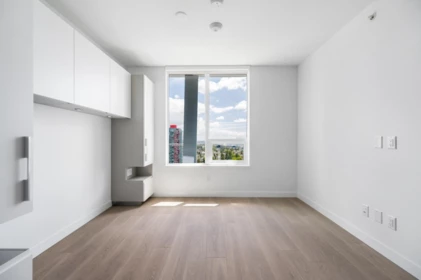 Primary Bathroom Photo of 2303 6537 Telford Avenue, Burnaby, BC