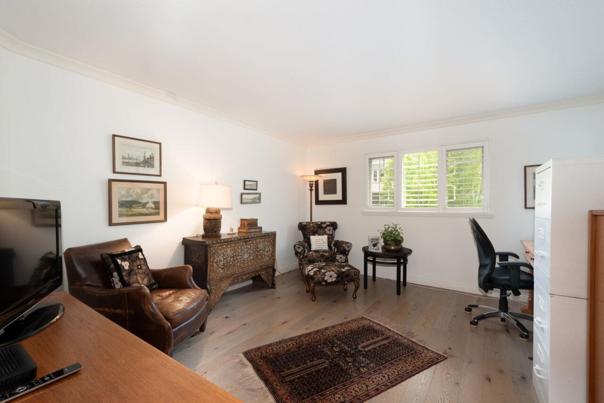 Basement Recreation Room Photo of 9 Beach Drive, Furry Creek, BC