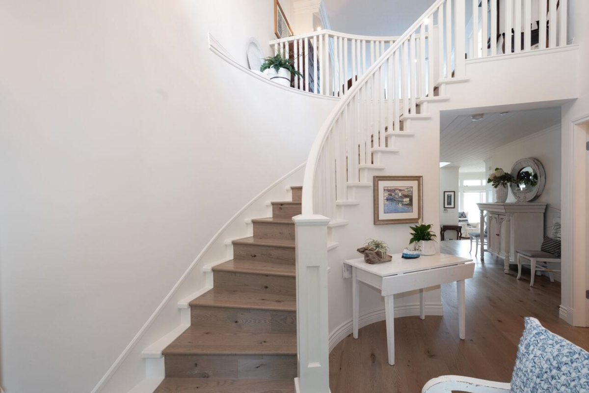 Living Room Photo of 9 Beach Drive, Furry Creek, BC