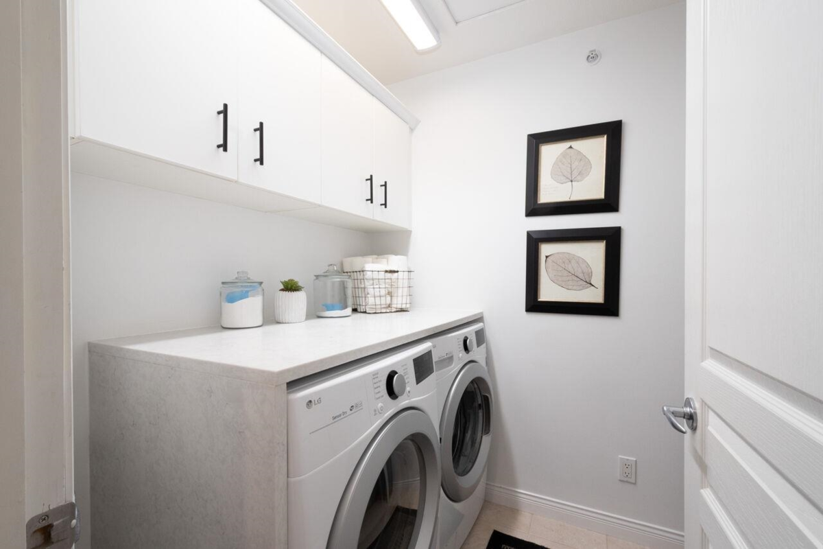 Mudroom Photo of 9 Beach Drive, Furry Creek, BC