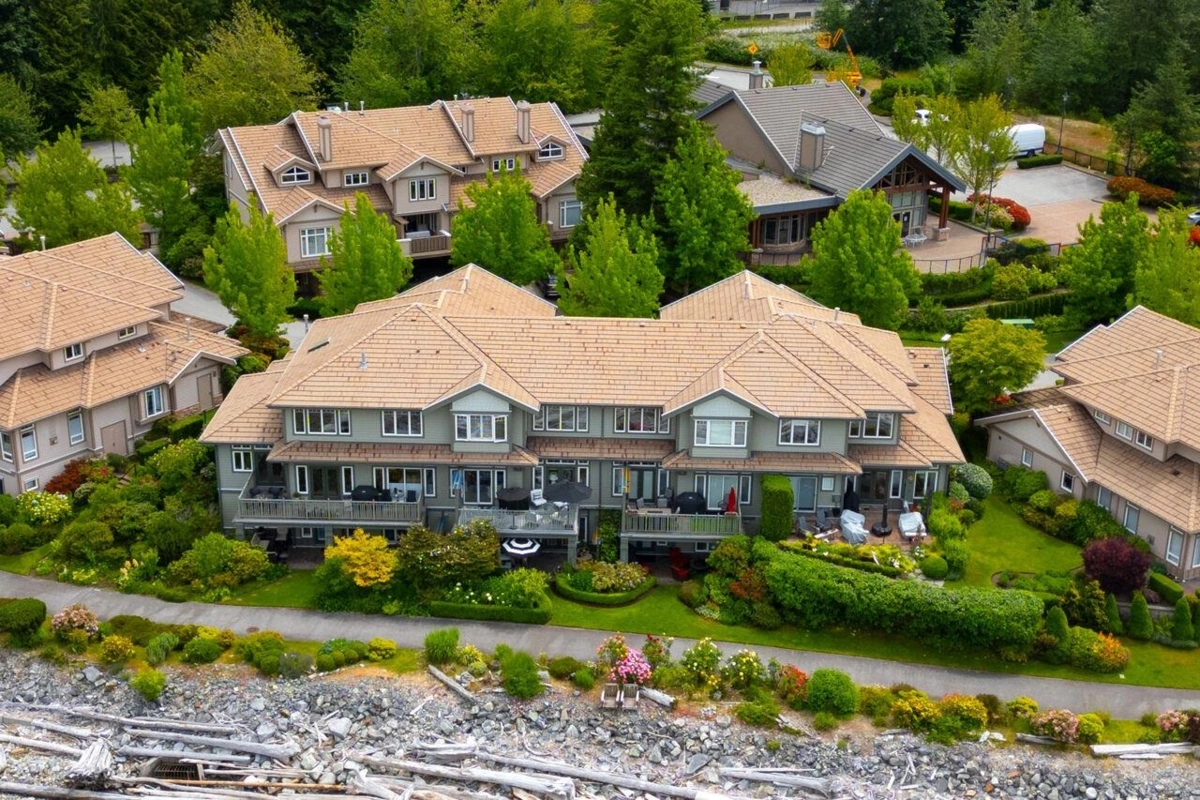 Outdoor Deck Photo of 9 Beach Drive, Furry Creek, BC