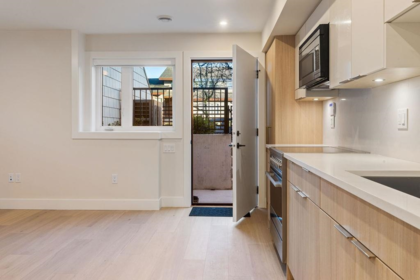 1 1933 Templeton Drive, Vancouver, BC, Vancouver — Apartment/Condo for sale