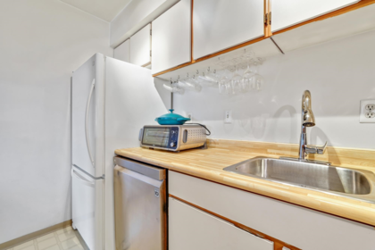 Dining Area Photo of 402 2215 Dundas Street, Vancouver, BC
