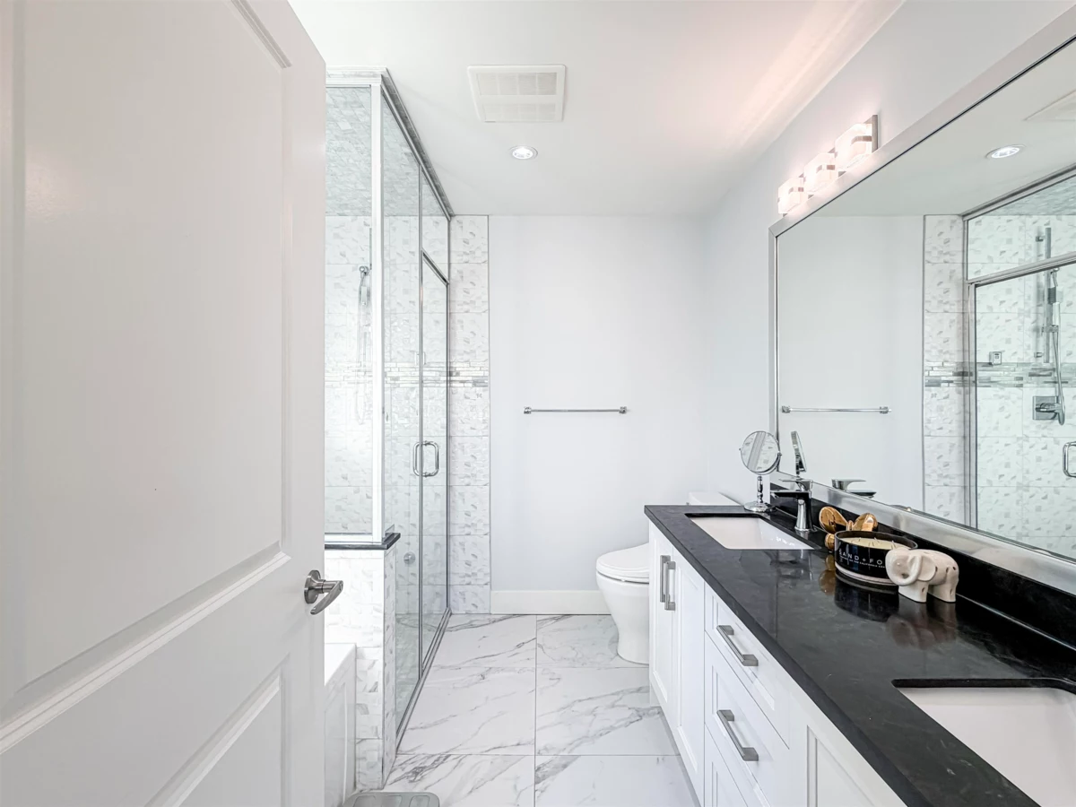 Breakfast Nook Photo of 5626 Elizabeth Street, Vancouver, BC