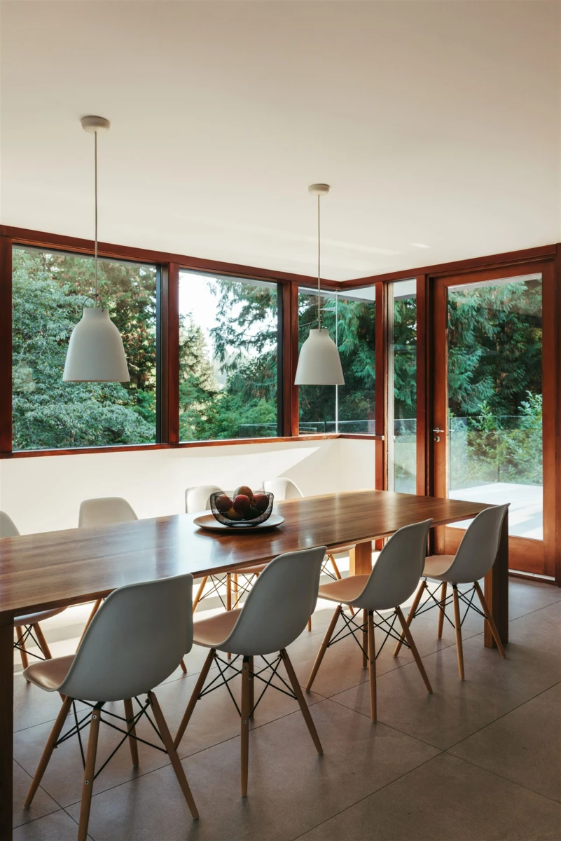 Breakfast Nook Photo of 6510 Madrona Crescent, West Vancouver, BC