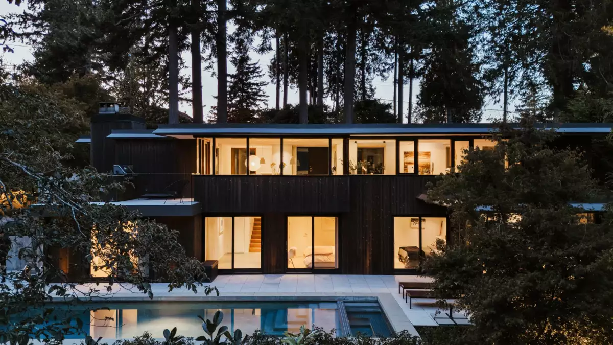 Exterior Front Photo of 6510 Madrona Crescent, West Vancouver, BC