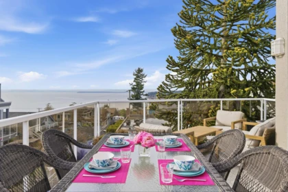 302 15130 Prospect Avenue, White Rock, BC, White Rock — Apartment/Condo for sale
